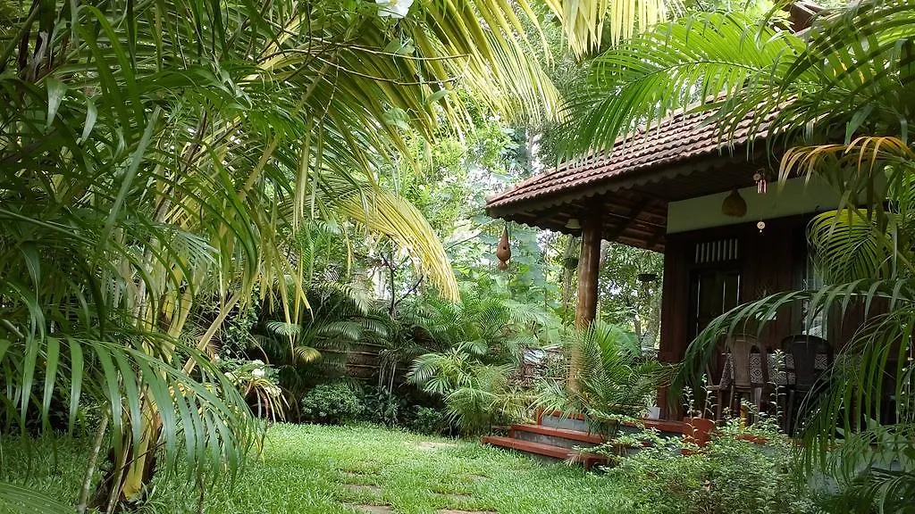 Marari Umapathi Beach Villa Mararikulam